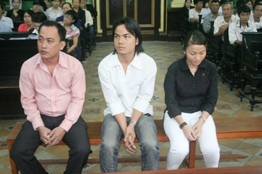 Nhân viên mát xa Tân Hoàng Phát xin giảm án cho chủ