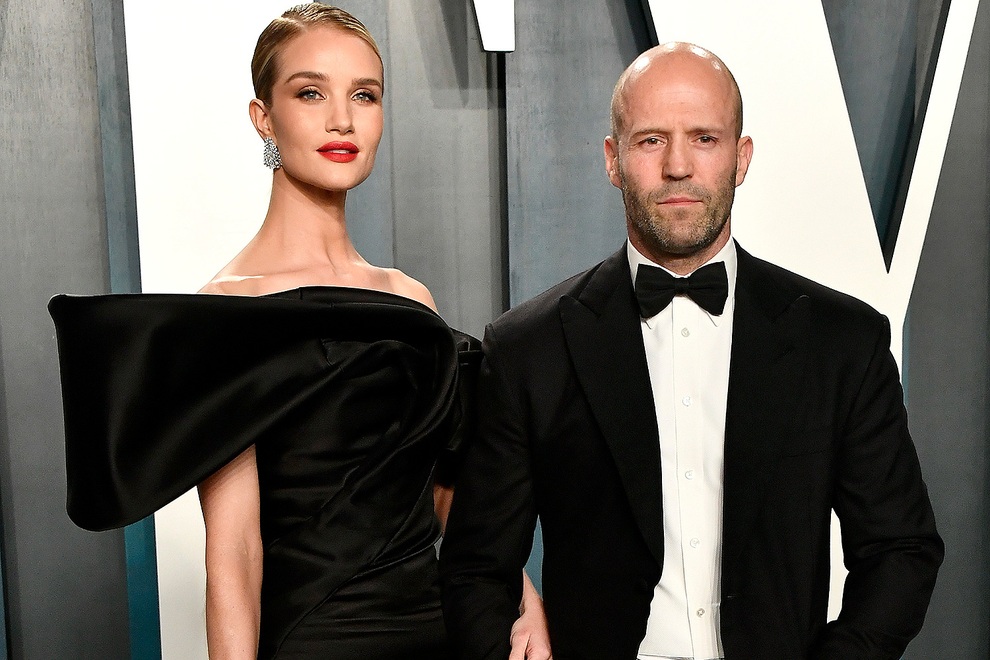 Người vận chuyển Jason Statham sắp lên chức bố lần hai ở tuổi 54 - 6 Người vận chuyển Jason Statham sắp lên chức bố lần hai ở tuổi 54 - 6