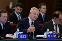 Pháp nói tách rời kinh tế với Trung Quốc là "ảo tưởng"