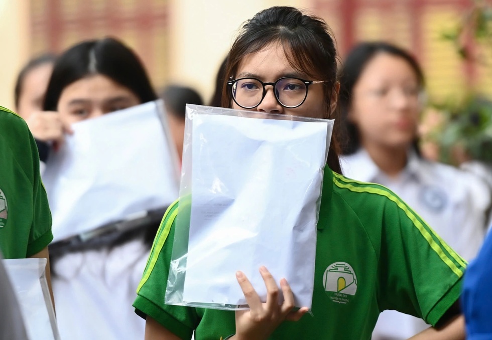 Đổi mới đề thi trước đổi mới dạy học: Rủi ro nếu gặt lúa non - 3 Đổi mới đề thi trước đổi mới dạy học: Rủi ro nếu gặt lúa non - 3