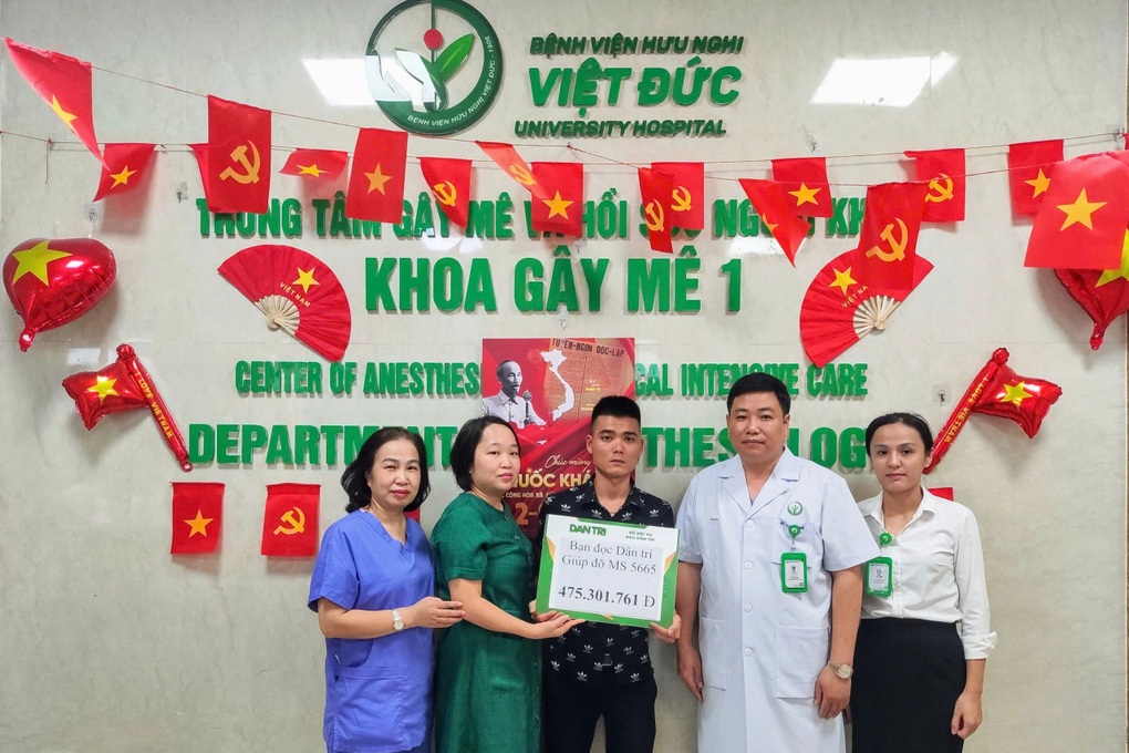 Bạn đọc Dân trí giúp hơn 475 triệu đồng tới bé gái nguy kịch sau tai nạn - 1