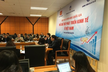 Thể chế kinh tế như “chiếc áo chật” khiến tăng trưởng đến điểm giới hạn