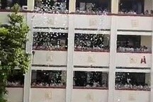 Thấy gì từ clip học trò xé đề cương Sử?