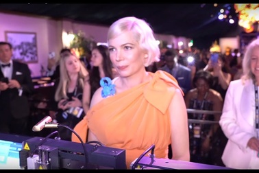 Michelle Williams nhận giải Quả Cầu Vàng