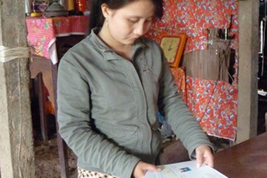 Tốt nghiệp cao đẳng, đi... bán vé số mưu sinh