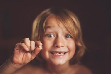 Hộp xinh lưu giữ răng sữa xinh - trào lưu mới dành cho cha mẹ?