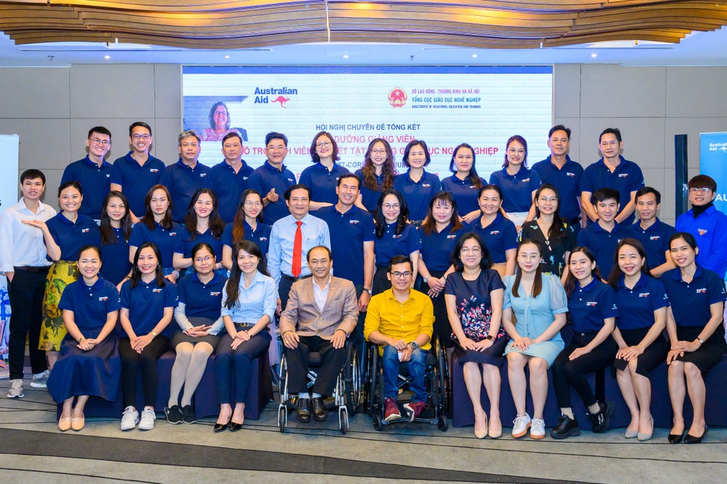 Tìm nghề và tìm cách dạy nghề phù hợp cho người khuyết tật - 2 Tìm nghề và tìm cách dạy nghề phù hợp cho người khuyết tật - 2
