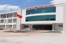 Nhân viên y tế nghi tự cắt lìa chân rồi... giấu chân trong tủ