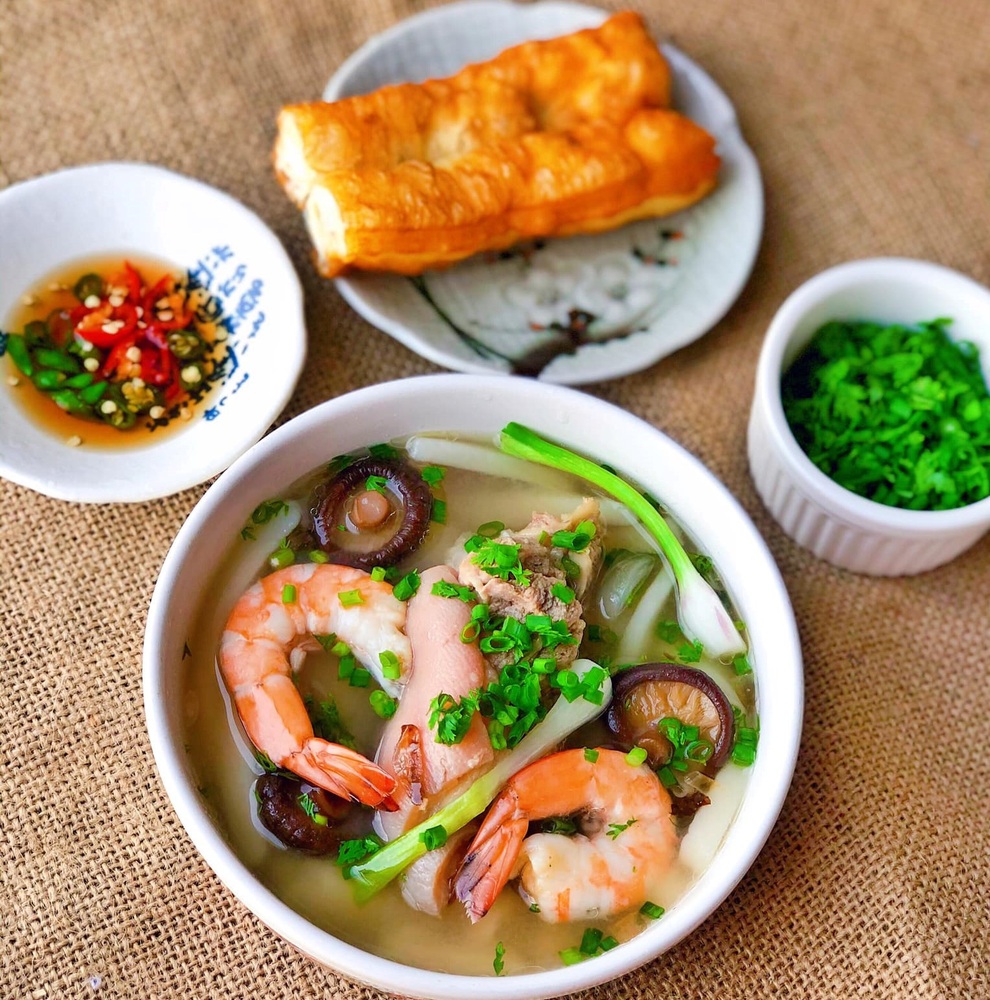 Mẹ chồng dậy từ 4 giờ để dọn dẹp và nấu bữa sáng cho cả nhà trong mùa dịch - 2 Mẹ chồng dậy từ 4 giờ để dọn dẹp và nấu bữa sáng cho cả nhà trong mùa dịch - 2