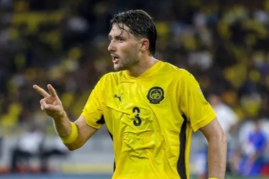 Sự dối trá của ngôi sao nhập tịch Malaysia bị phơi bày