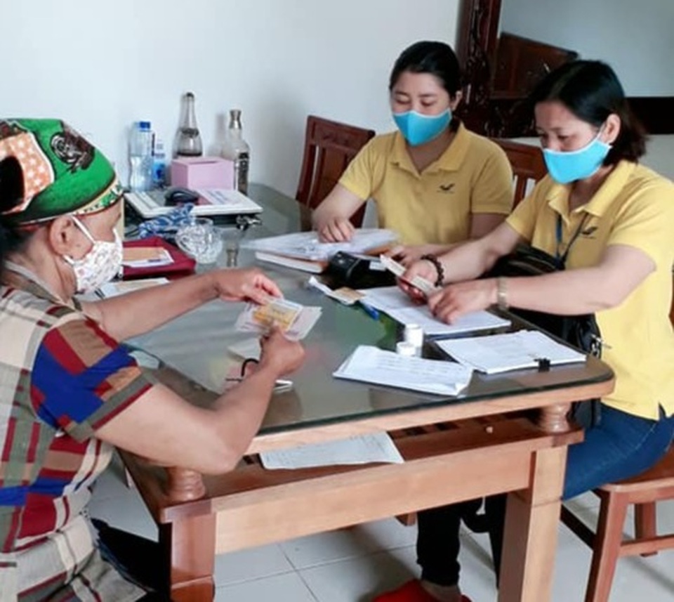 Trả lương hưu, trợ cấp BHXH tháng 4, 5 tới hơn 90% nhóm đối tượng ưu tiên - 5 Trả lương hưu, trợ cấp BHXH tháng 4, 5 tới hơn 90% nhóm đối tượng ưu tiên - 5