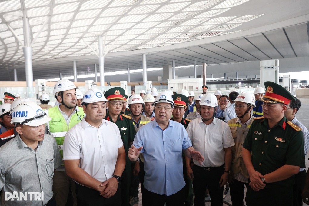 Sân bay Long Thành dự kiến khai thác thương mại từ 24/12 - 2