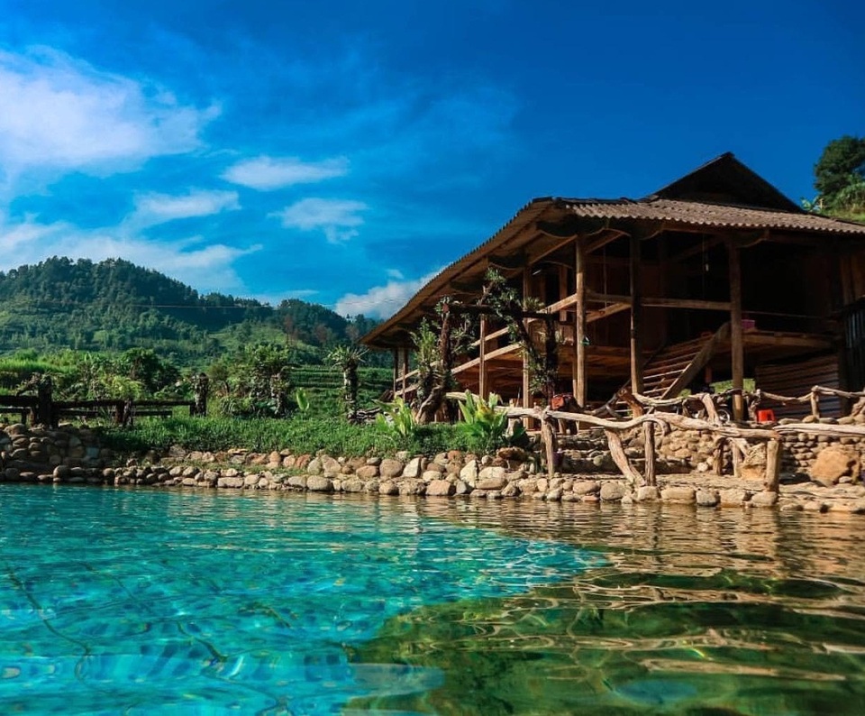 “Mê mẩn” suối khoáng nóng được ví như “tiểu Bali” trên đất Yên Bái - 7 “Mê mẩn” suối khoáng nóng được ví như “tiểu Bali” trên đất Yên Bái - 7