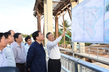 Bộ trưởng Bộ Nông nghiệp: Hạn, mặn tại miền Tây sẽ khốc liệt