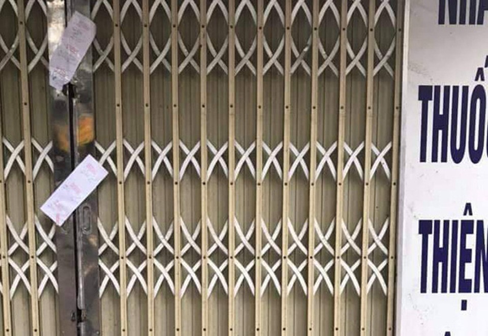 Niêm phong hiệu thuốc bán khẩu trang với giá cao gấp 10 lần - 1 Niêm phong hiệu thuốc bán khẩu trang với giá cao gấp 10 lần - 1