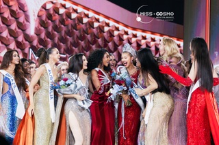 Sắc vóc búp bê tóc vàng vừa đăng quang Miss Cosmo 2025 - 5
