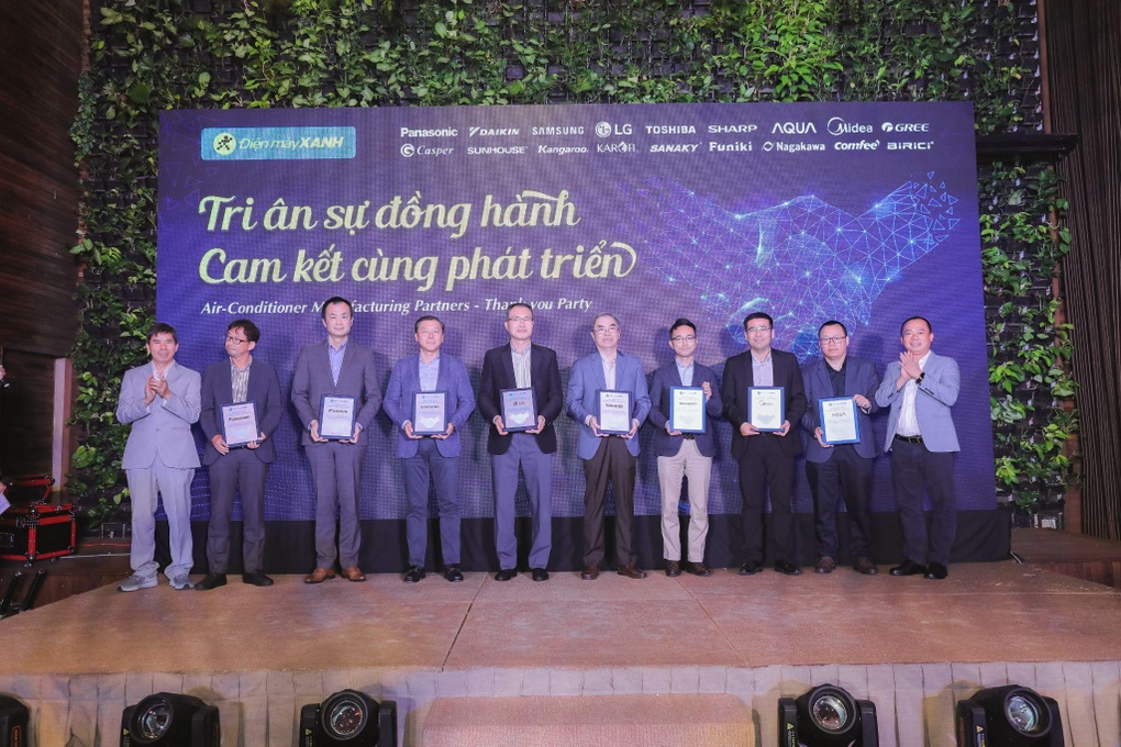 Điện máy Xanh cùng 20 đối tác mở chiến dịch bán máy lạnh giá rẻ - 2 Điện máy Xanh cùng 20 đối tác mở chiến dịch bán máy lạnh giá rẻ - 2