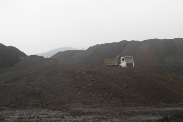 Nghi án Thi hành án huyện An Dương ký quyết định trái luật