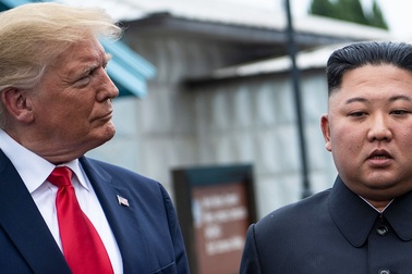 “Lửa và thịnh nộ” - kịch bản đối đầu căng thẳng Mỹ - Triều năm 2020?