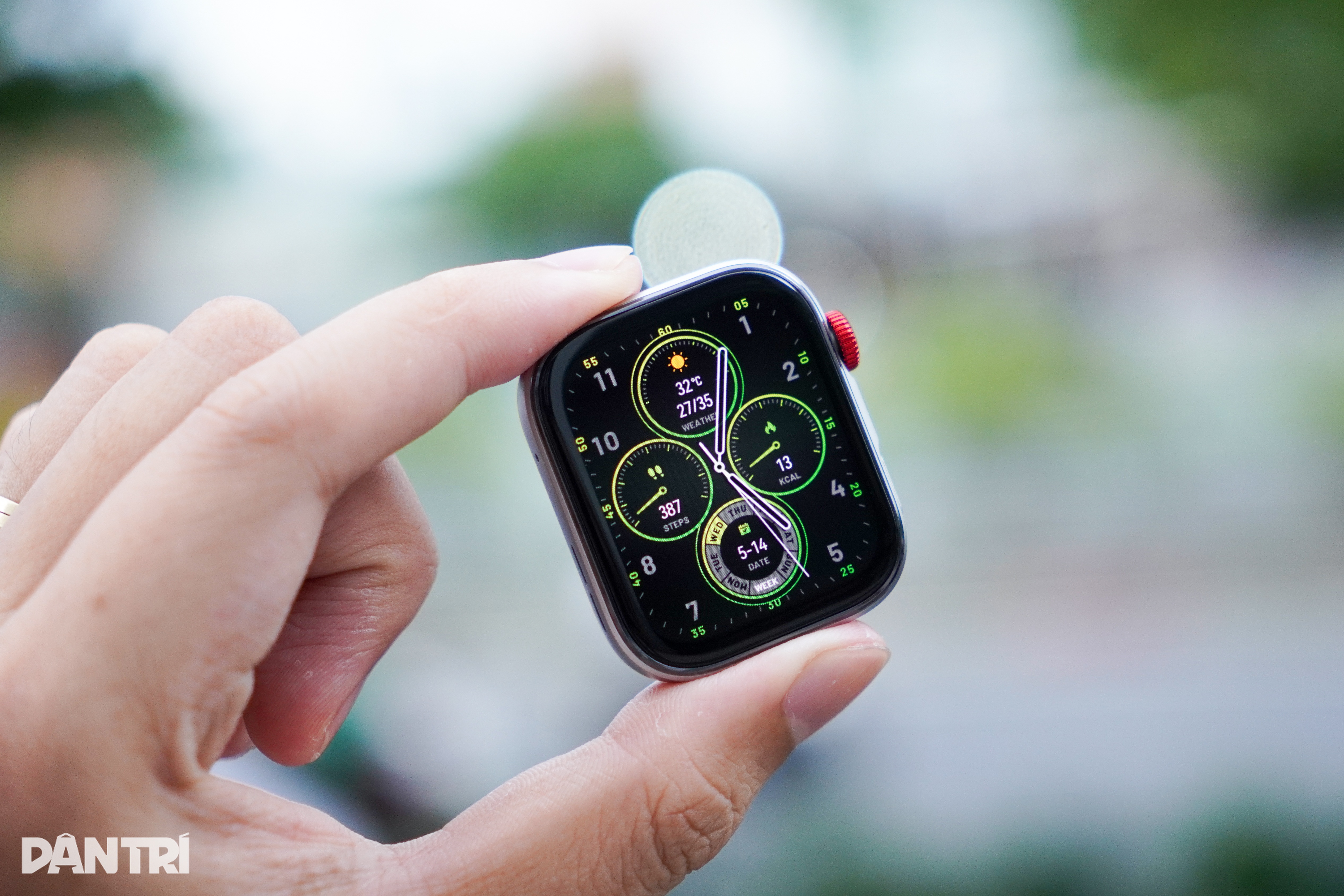 View - Đánh giá đồng hồ thông minh Huawei Watch Fit 4: Phù hợp với ai? | Báo Dân trí