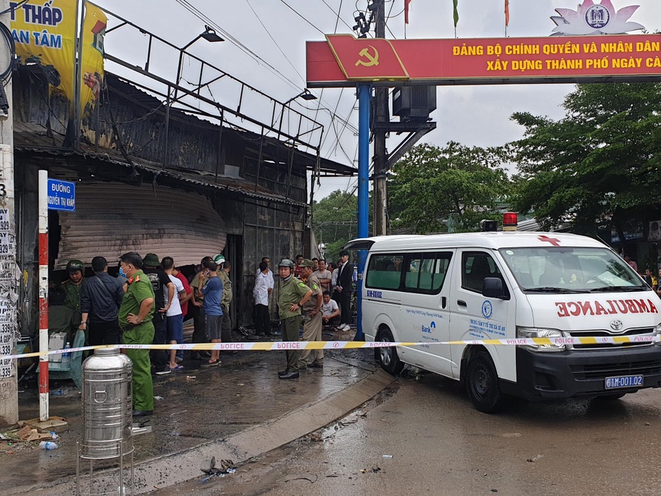 Vụ cháy khiến 3 người tử vong: Hai mẹ con nghi bị sát hại từ trước - 4 Vụ cháy khiến 3 người tử vong: Hai mẹ con nghi bị sát hại từ trước - 4