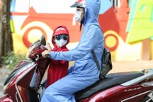 Chở trẻ em trên 6 tuổi phía trước xe máy có thể bị phạt tới 14 triệu đồng