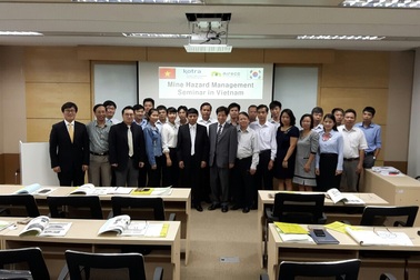 Hàn Quốc chia sẻ kiến thức và kinh nghiệm về khai thác khoáng sản