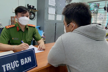 Công an làm việc với người hăm dọa đâm bác sĩ cấp cứu