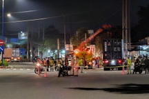 Khởi tố tài xế container tông chết bảo vệ dân phố