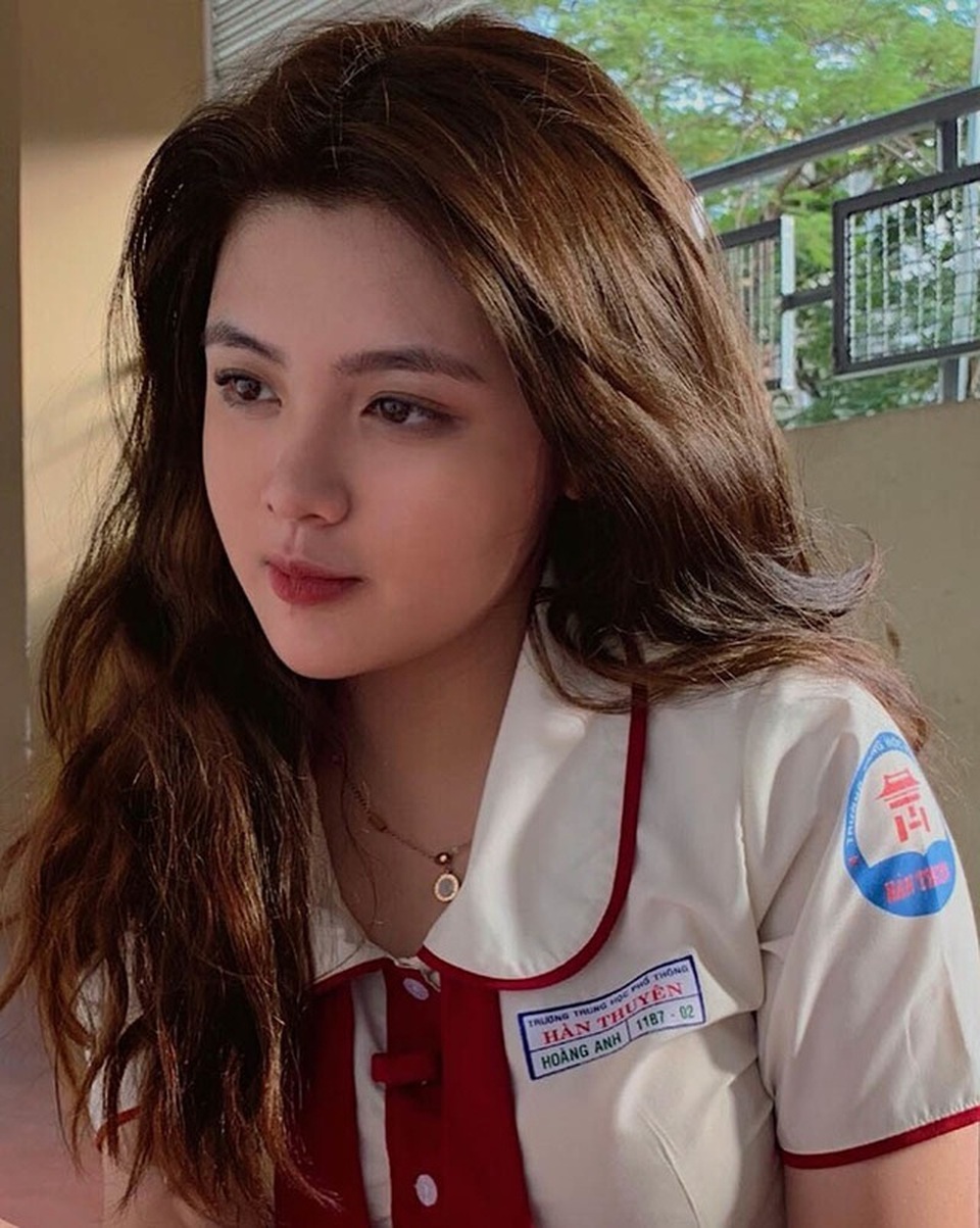 Nữ sinh 2K sở hữu nét đẹp khải ái, “đốn tim” người đối diện - 1 Nữ sinh 2K sở hữu nét đẹp khải ái, “đốn tim” người đối diện - 1