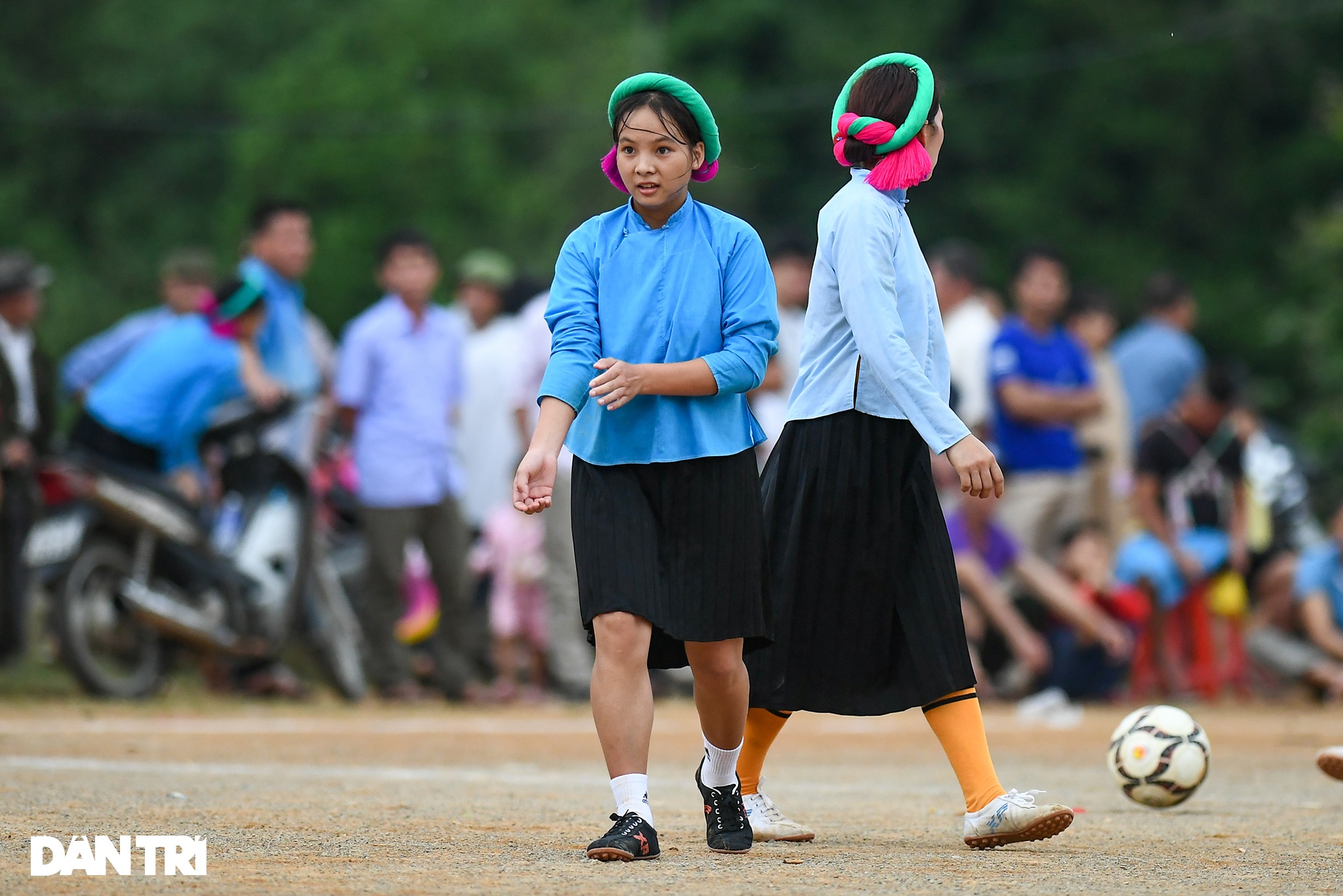 Thiếu nữ Sán Chỉ 17 tuổi: Hâm mộ Công Phượng và ước mơ khoác áo ĐTQG - 4 Thiếu nữ Sán Chỉ 17 tuổi: Hâm mộ Công Phượng và ước mơ khoác áo ĐTQG - 4