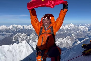 Hành trình "kỷ lục" của người đàn ông Việt hai lần chinh phục Everest