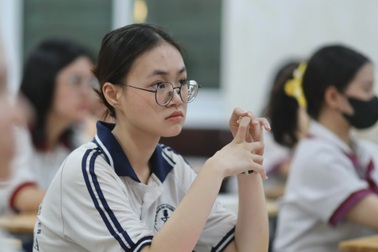 Sốc khi đứa cháu viết văn như "gà mắc tóc" đạt 9 điểm văn tốt nghiệp