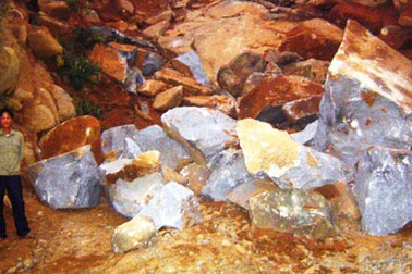 Lại xảy ra chết người vì sập núi đá 