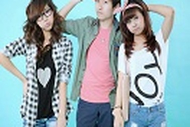 Lưu lại những khoảnh khắc đẹp cùng nhóm bạn trường Xã Đàn