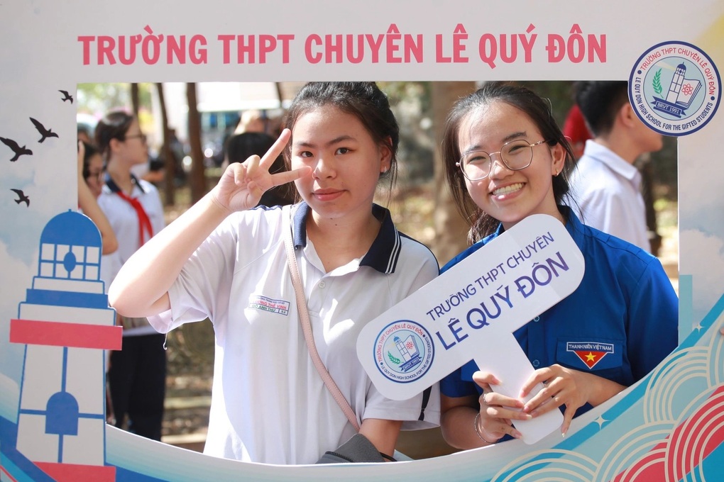 Chi tiết chỉ tiêu vào lớp 10 tại 5 trường THPT chuyên ở TPHCM - 1