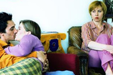 "Nhường" chồng cho người khác 