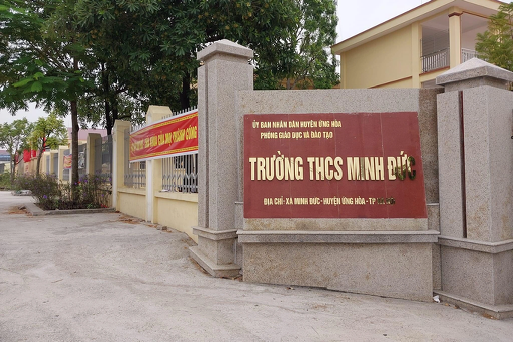 Hà Nội yêu cầu làm rõ vụ nữ sinh lớp 8 bị đánh hội đồng - 1 Hà Nội yêu cầu làm rõ vụ nữ sinh lớp 8 bị đánh hội đồng - 1
