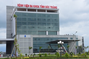 Sóc Trăng: Buộc thôi việc Phó trưởng phòng bệnh viện dùng bằng không hợp pháp