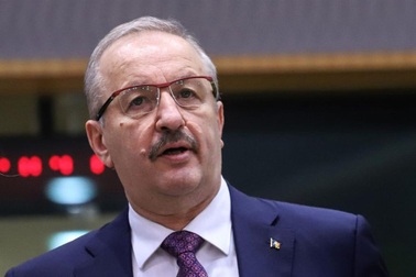 Bộ trưởng Quốc phòng Romania từ chức vì gợi ý Ukraine nhượng bộ lãnh thổ