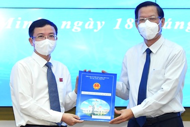 Bí thư quận 10 làm Chánh Văn phòng UBND TPHCM