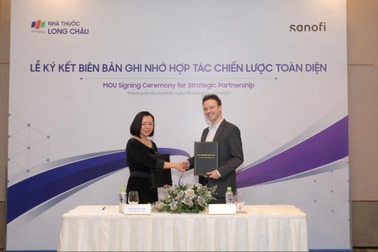 FPT Long Châu hợp tác chiến lược toàn diện với Sanofi CHC