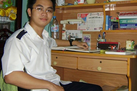 Học giỏi vì ước mơ làm bác sĩ cứu người