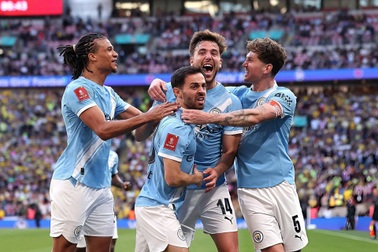 Man City ngược dòng kịch tính, tiến vào chung kết FA Cup
