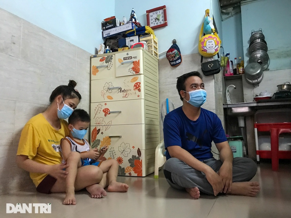 Covid-19 bào mòn lao động nhập cư TPHCM: Mất việc, không thu nhập, lo lắng - 4 Covid-19 bào mòn lao động nhập cư TPHCM: Mất việc, không thu nhập, lo lắng - 4