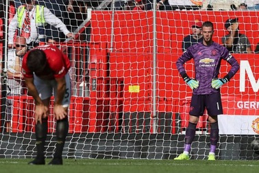 Man Utd thất bại trước Crystal Palace do... "cà khịa" Chelsea
