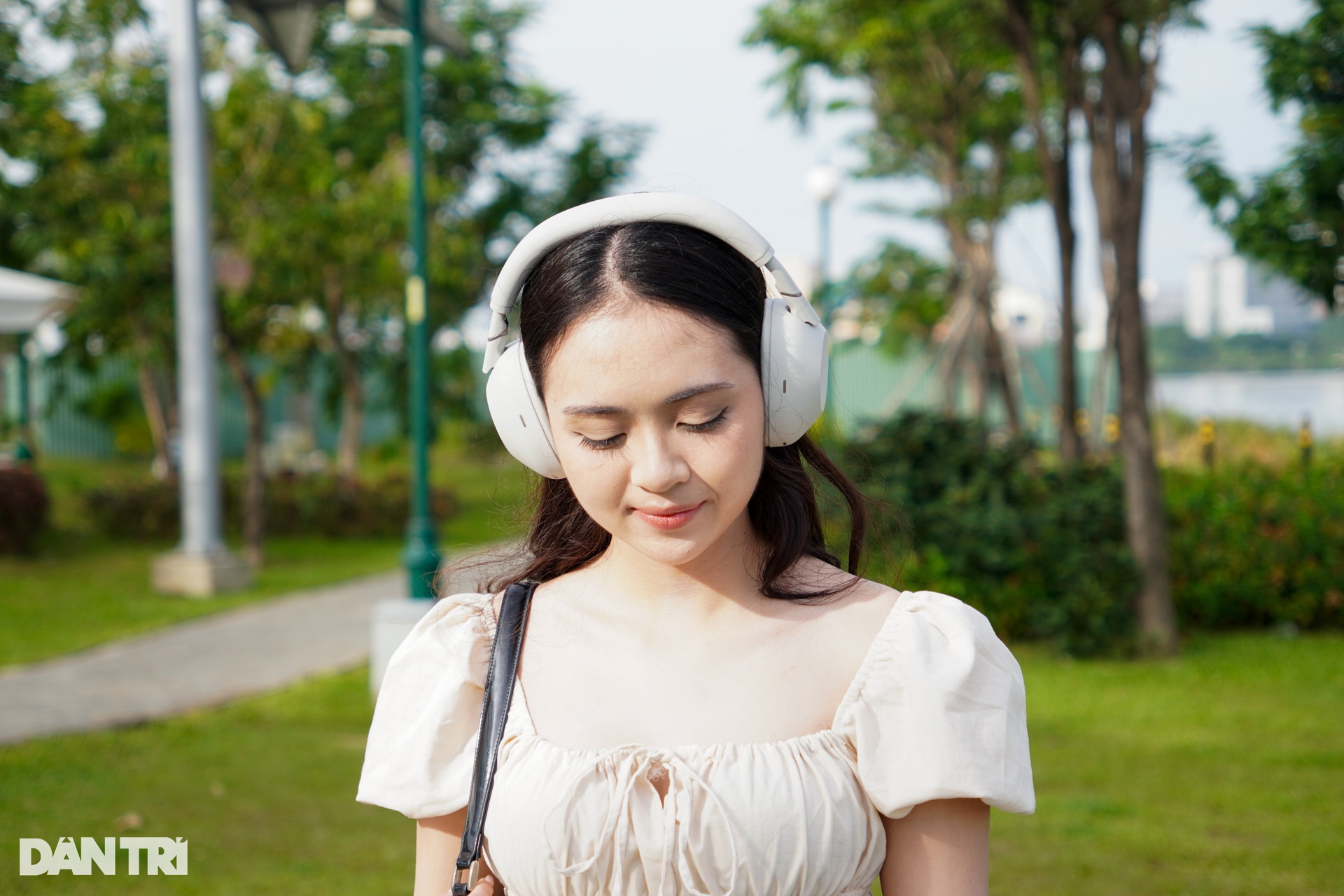 소니 WH-1000XM6 체험: 애플 에어팟 맥스 라이벌 - 9 Trải nghiệm Sony WH-1000XM6: Đối thủ của Apple AirPods Max - 9