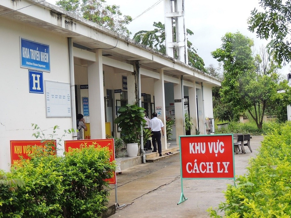 Kon Tum: Nhiều trường cho học sinh nghỉ học để phòng bệnh bạch hầu - 2 Kon Tum: Nhiều trường cho học sinh nghỉ học để phòng bệnh bạch hầu - 2