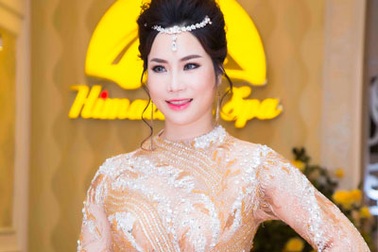 Sao và doanh nhân hội ngộ trong lễ khai trương Hiamalaya Spa Phù Đổng Thiên Vương