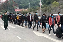 Cách ly 168 công dân Việt Nam xuất cảnh trái phép do Trung Quốc trao trả